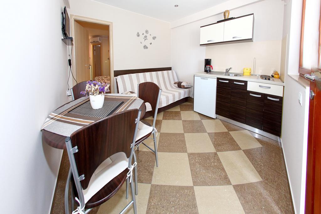 Apartments Melita Bibinje Δωμάτιο φωτογραφία