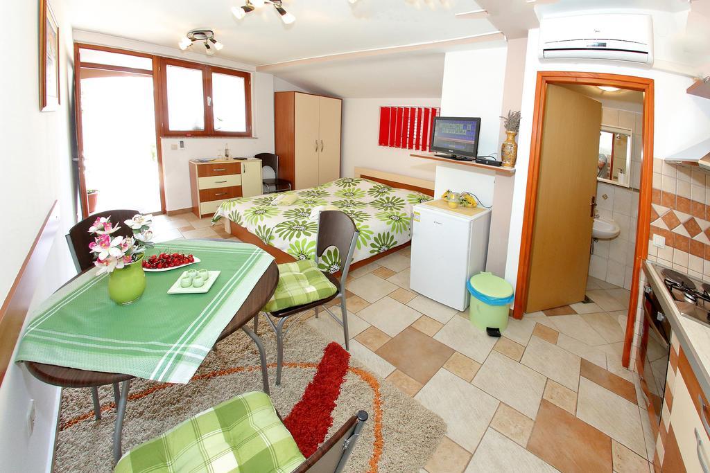 Apartments Melita Bibinje Δωμάτιο φωτογραφία